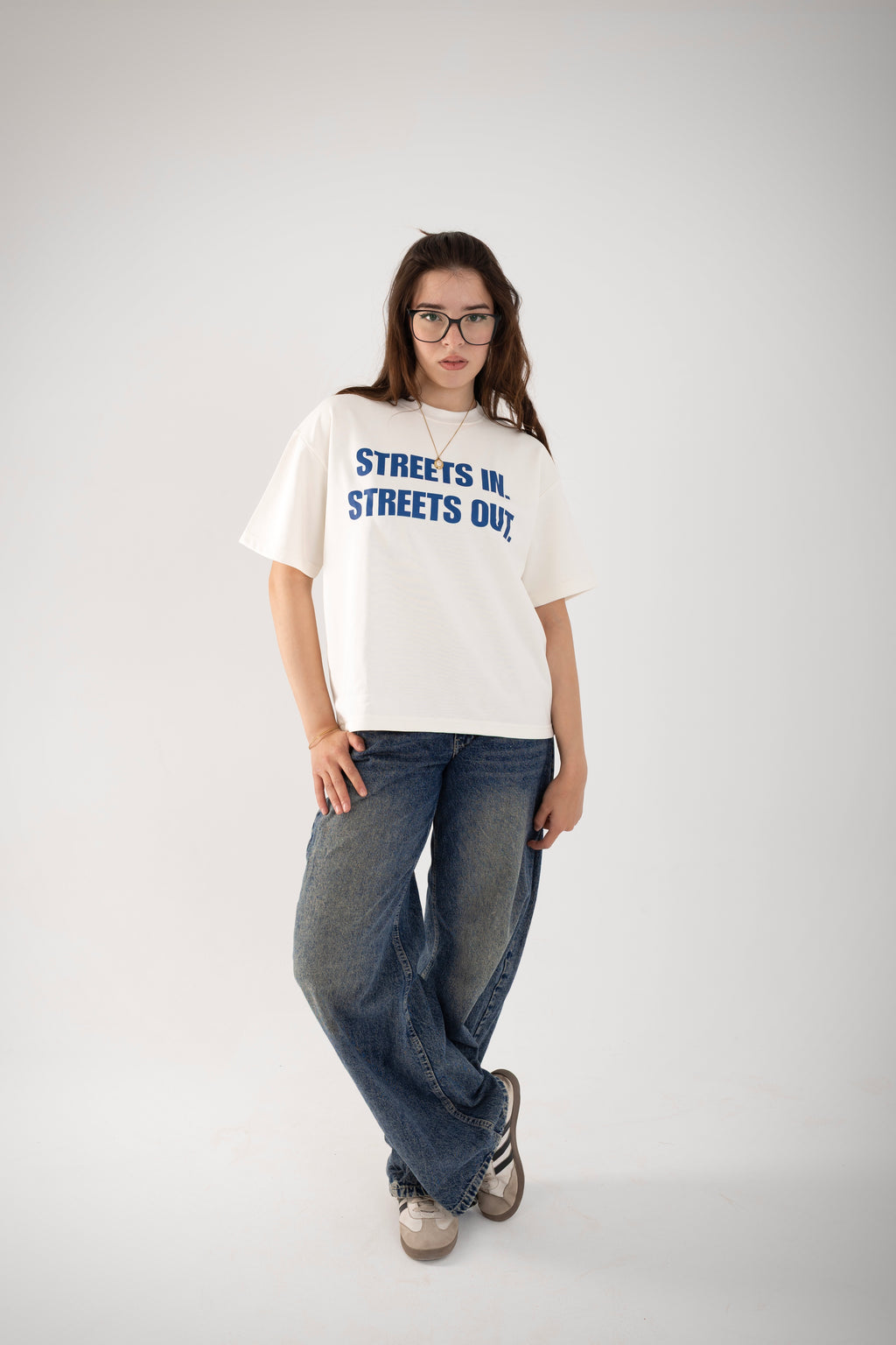 FLECKED white Boxyfit Tee
