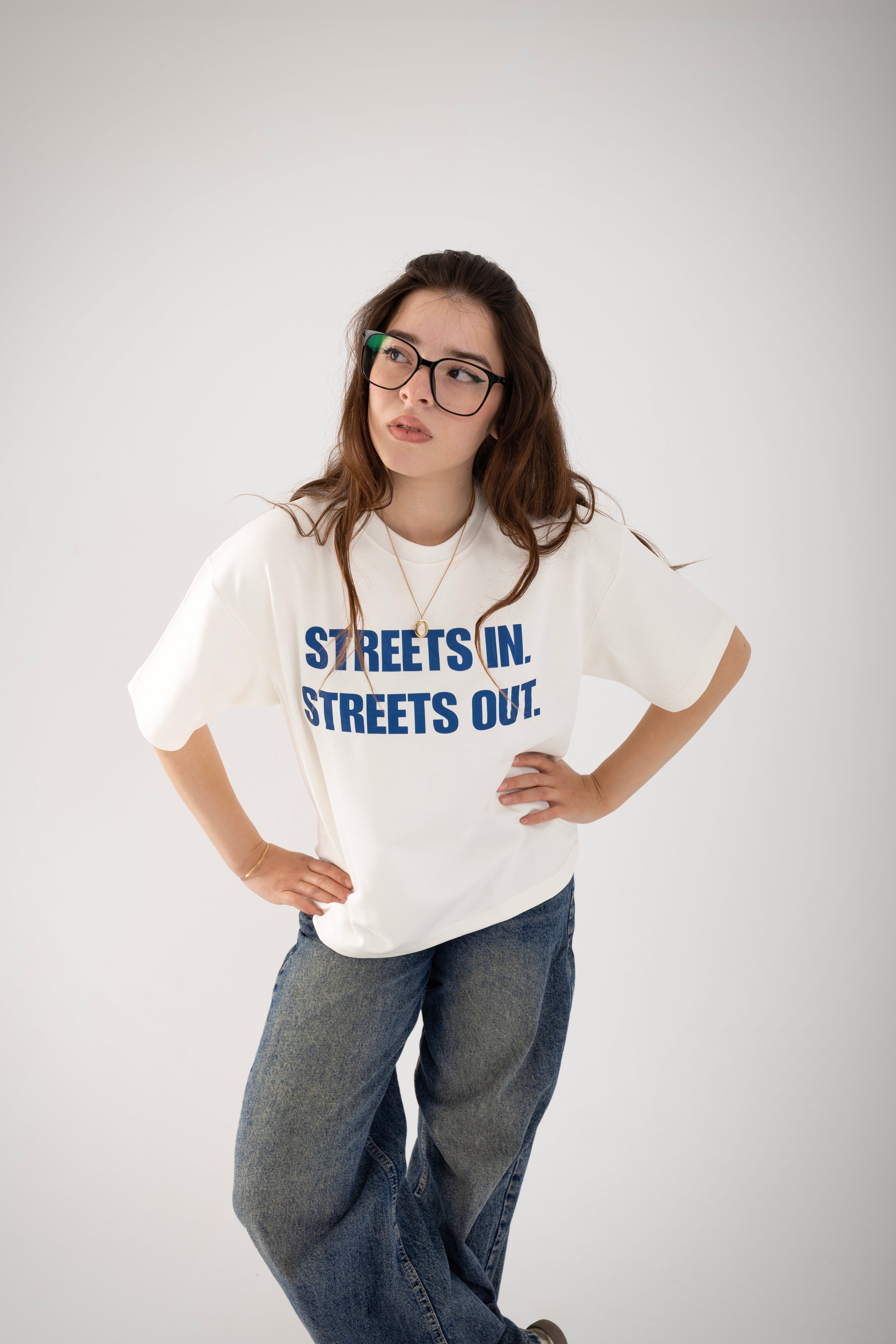 FLECKED white Boxyfit Tee